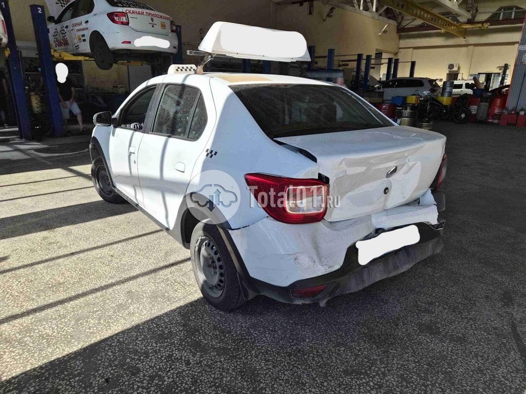 Фото Renault Logan 4