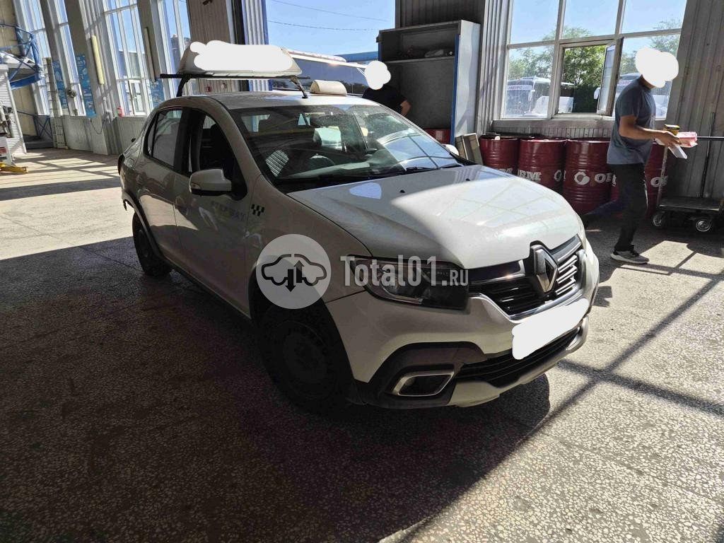 Фото Renault Logan 8