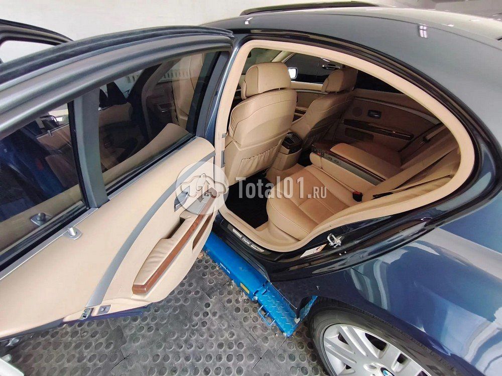 Фото BMW 7 серия 16
