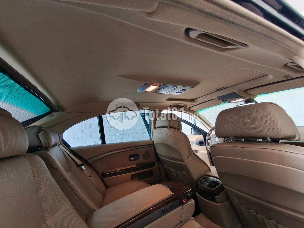 Фото BMW 7 серия 26