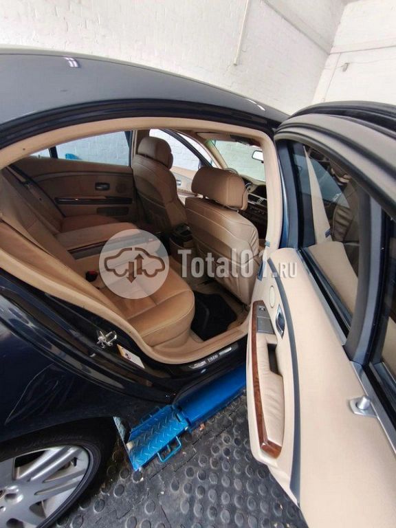 Фото BMW 7 серия 32