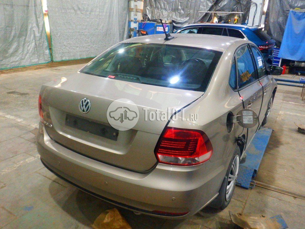 Фото Volkswagen Polo 12