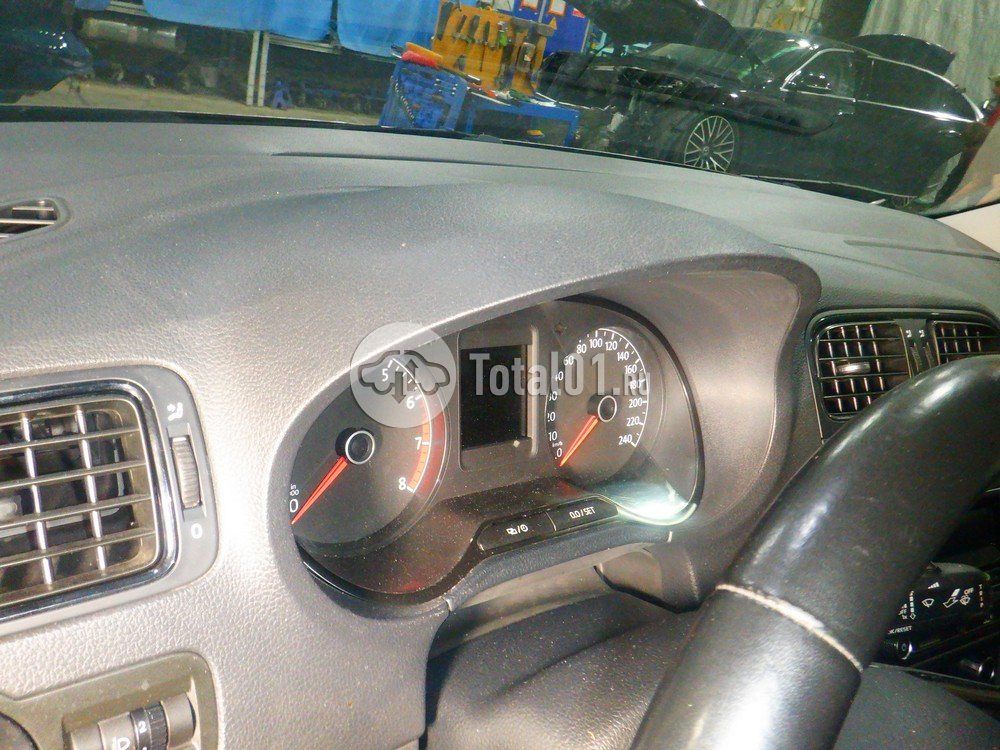 Фото Volkswagen Polo 44
