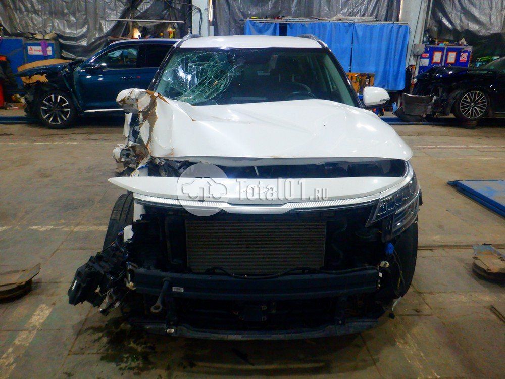 Фото KIA Seltos 6