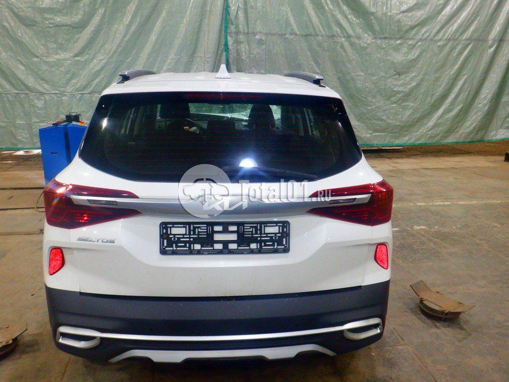 Фото KIA Seltos 14