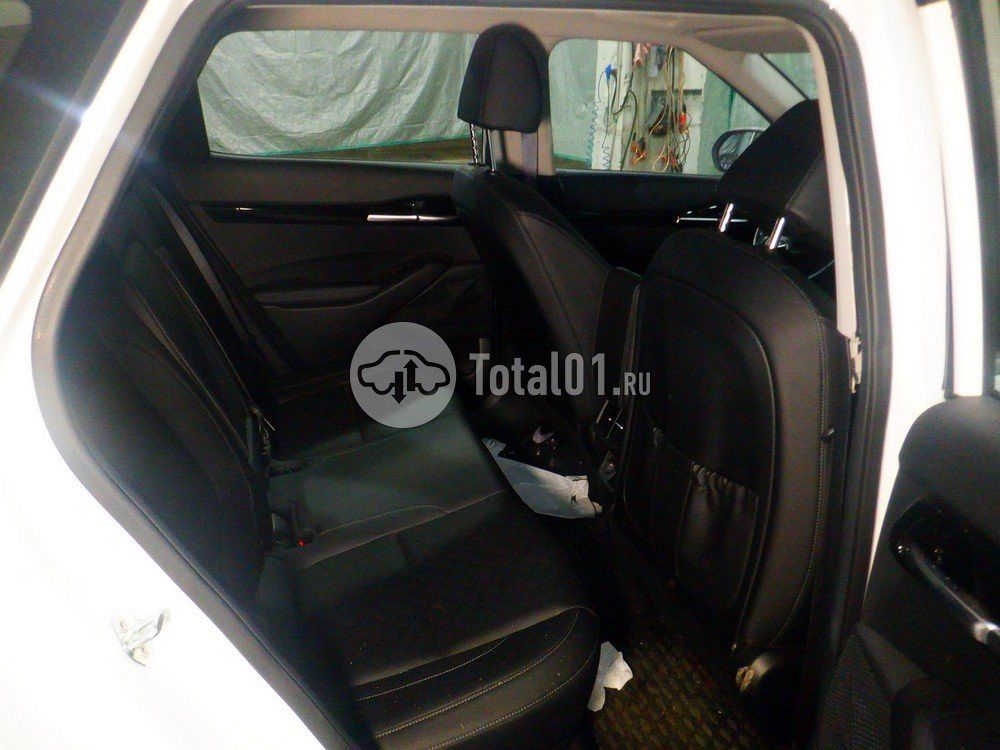 Фото KIA Seltos 102