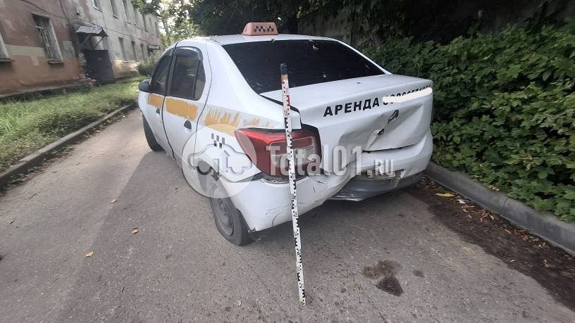 Фото Renault Logan 6