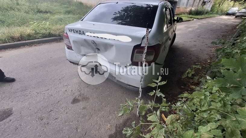 Фото Renault Logan 8