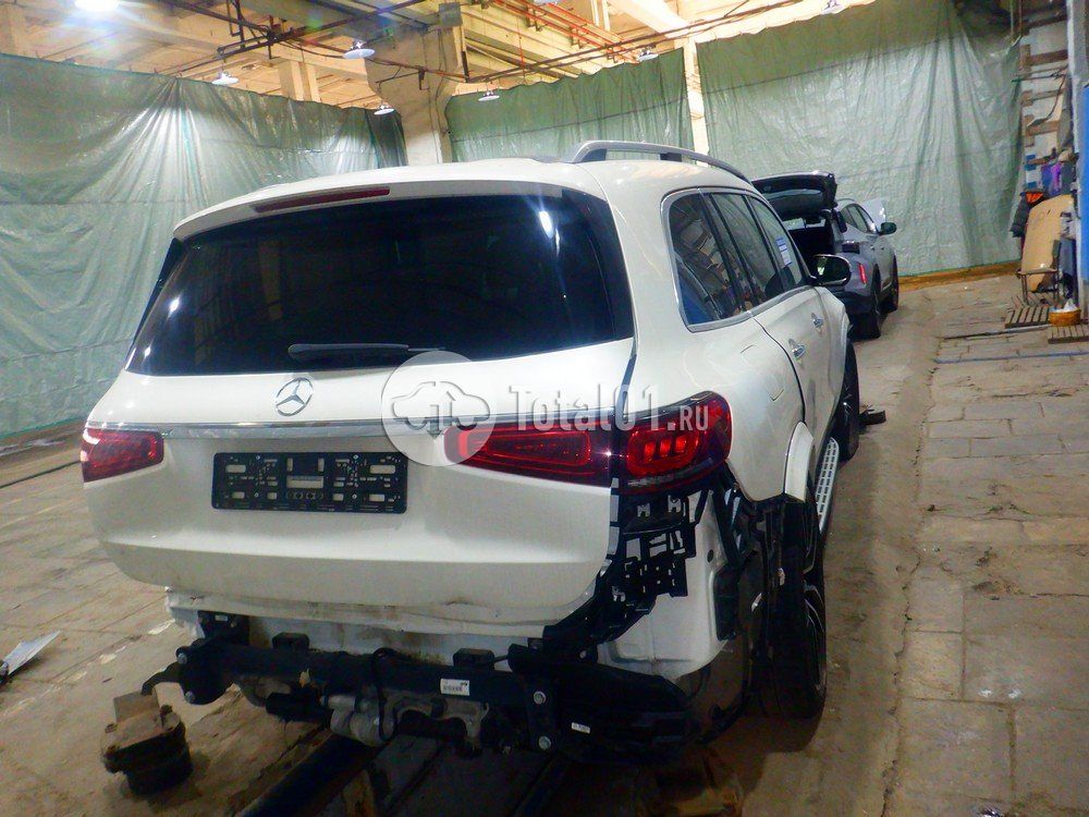 Фото Mercedes-Benz GLS-класс 14