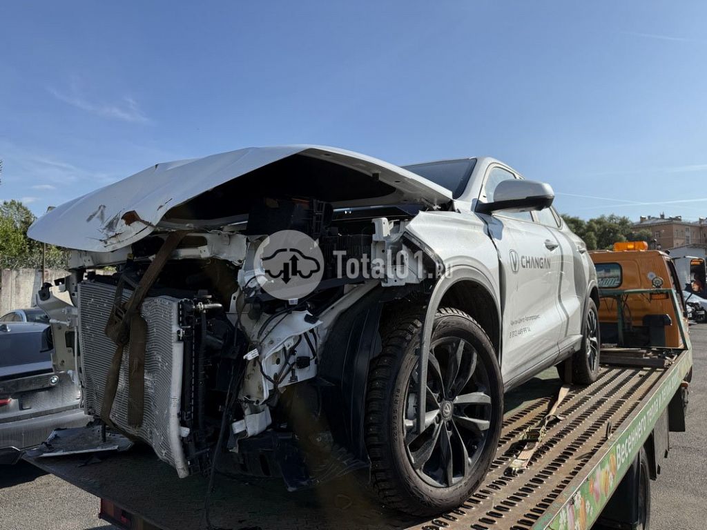 Фото Changan CS35 16