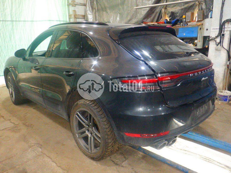 Фото Porsche Macan 12