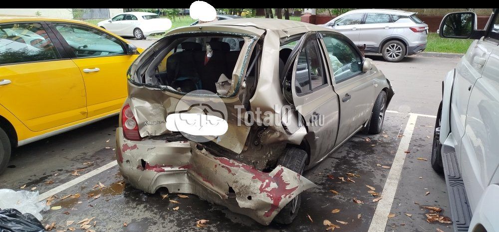 Фото Nissan Micra 10