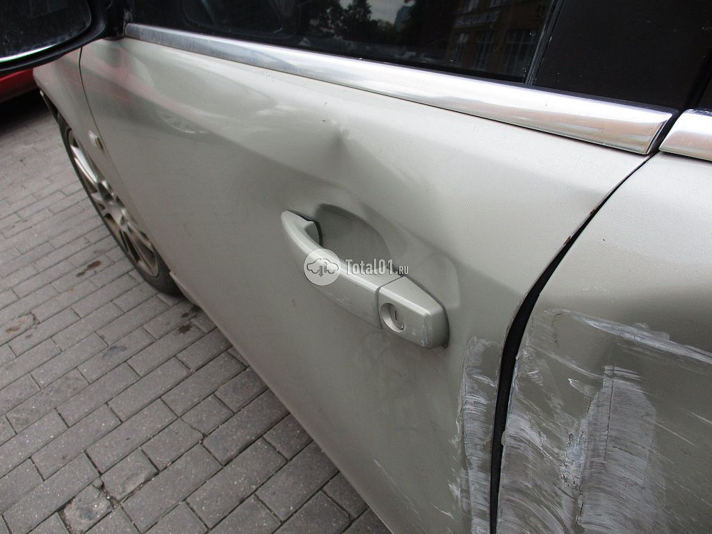 Фото Cadillac BLS 16