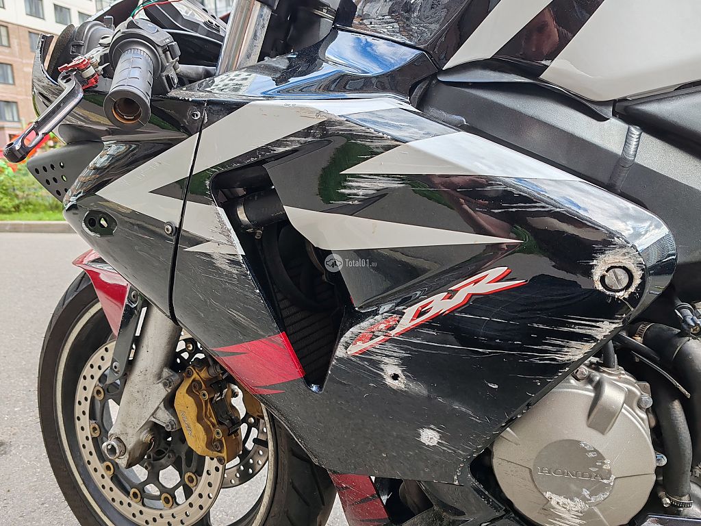 Фото Honda CBR600RR 10