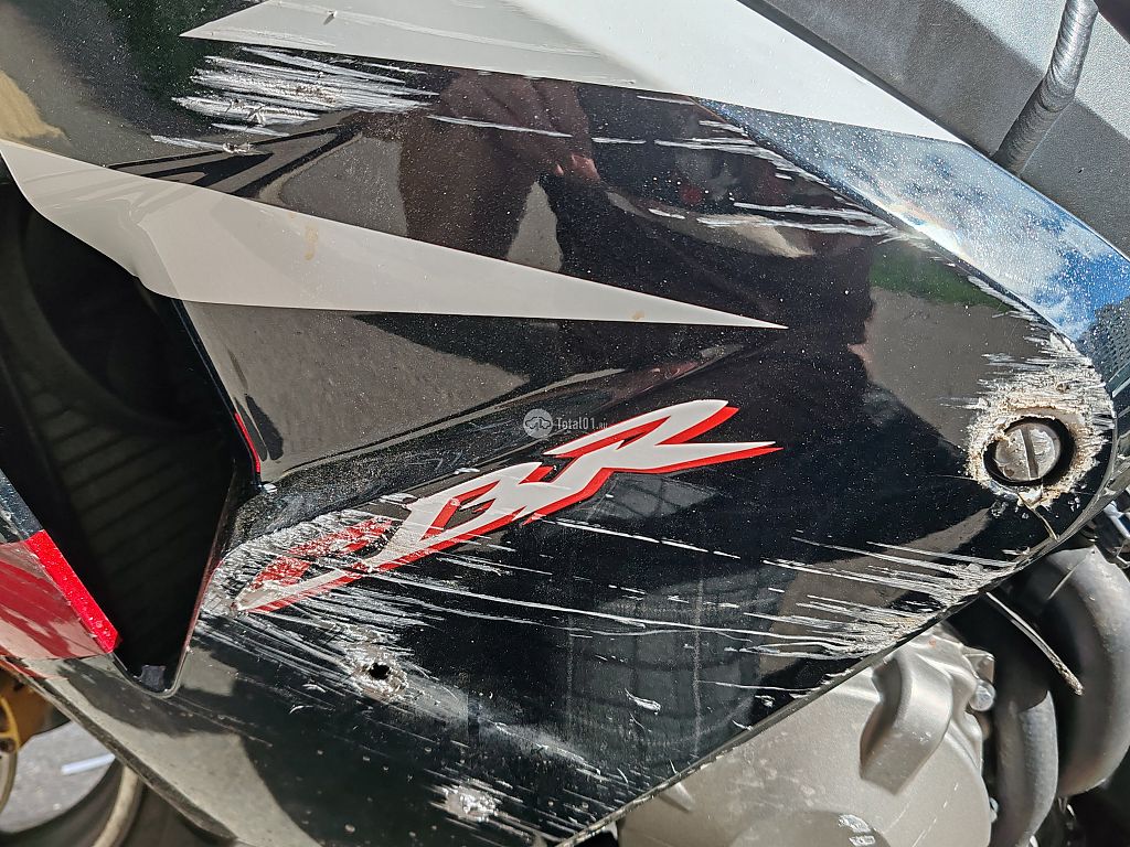 Фото Honda CBR600RR 16