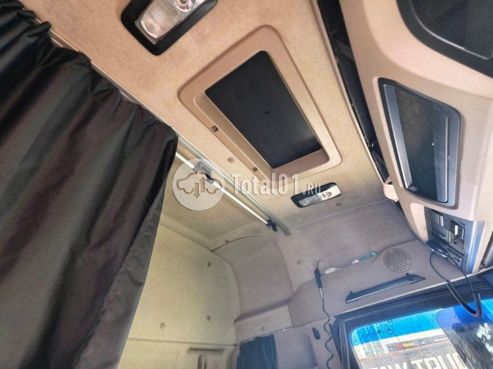 Фото Mercedes-Benz Actros 48