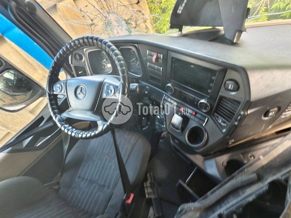 Фото Mercedes-Benz Actros 64