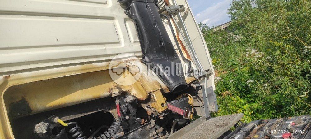Фото DAF FT XF105 460 64