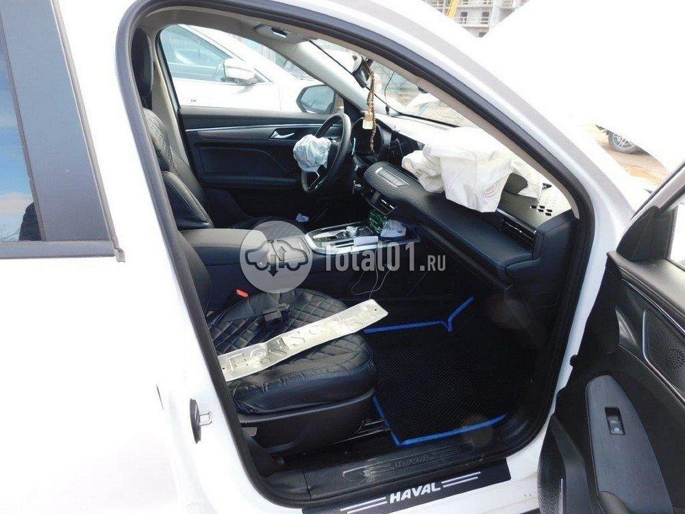 Фото Haval Jolion 14