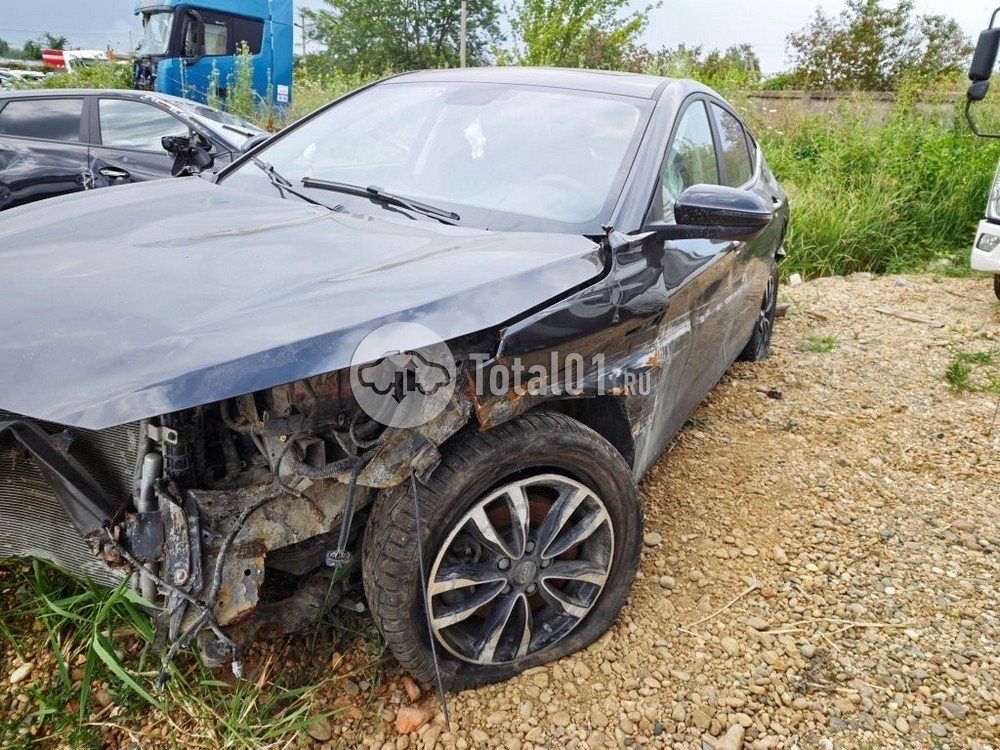 Фото JAC J7 2