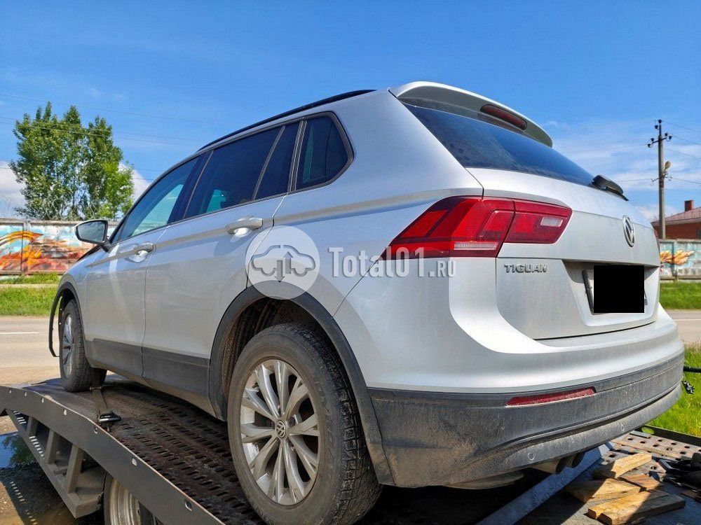 Фото Volkswagen Tiguan 4