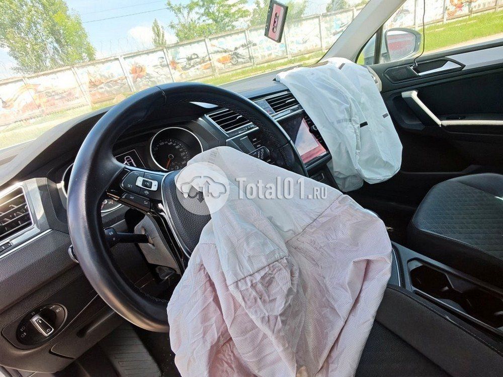Фото Volkswagen Tiguan 38