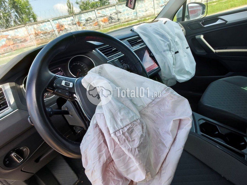 Фото Volkswagen Tiguan 40