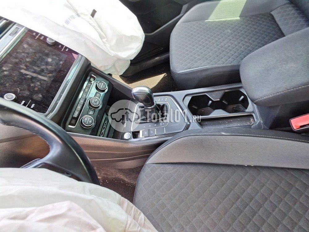 Фото Volkswagen Tiguan 48