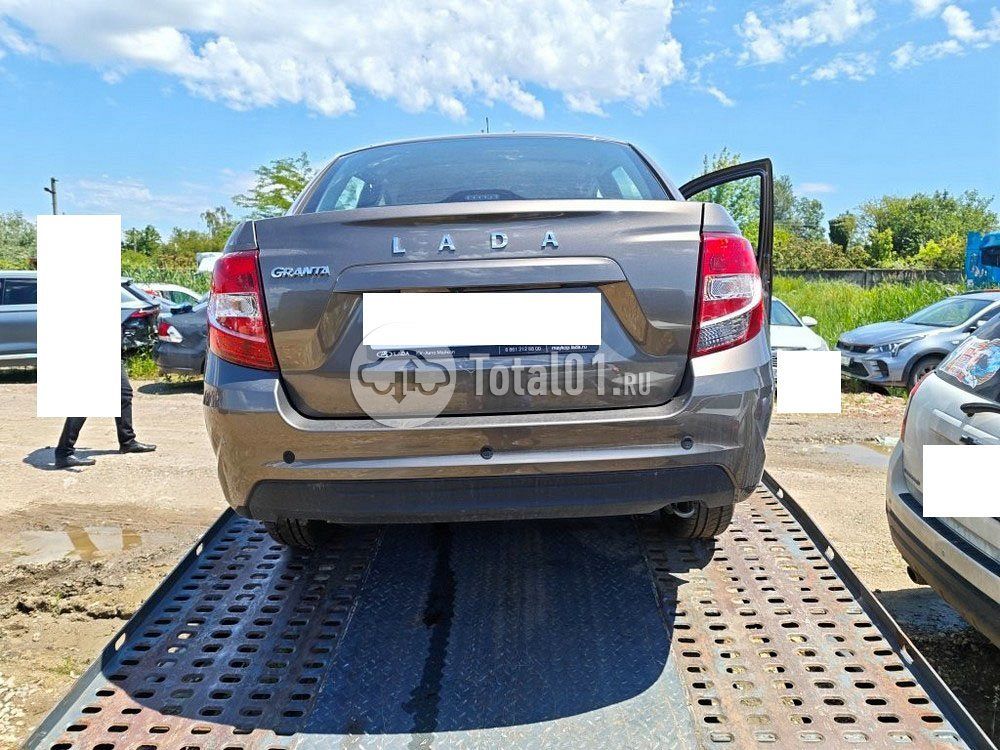 Фото ВАЗ (LADA) Granta 8