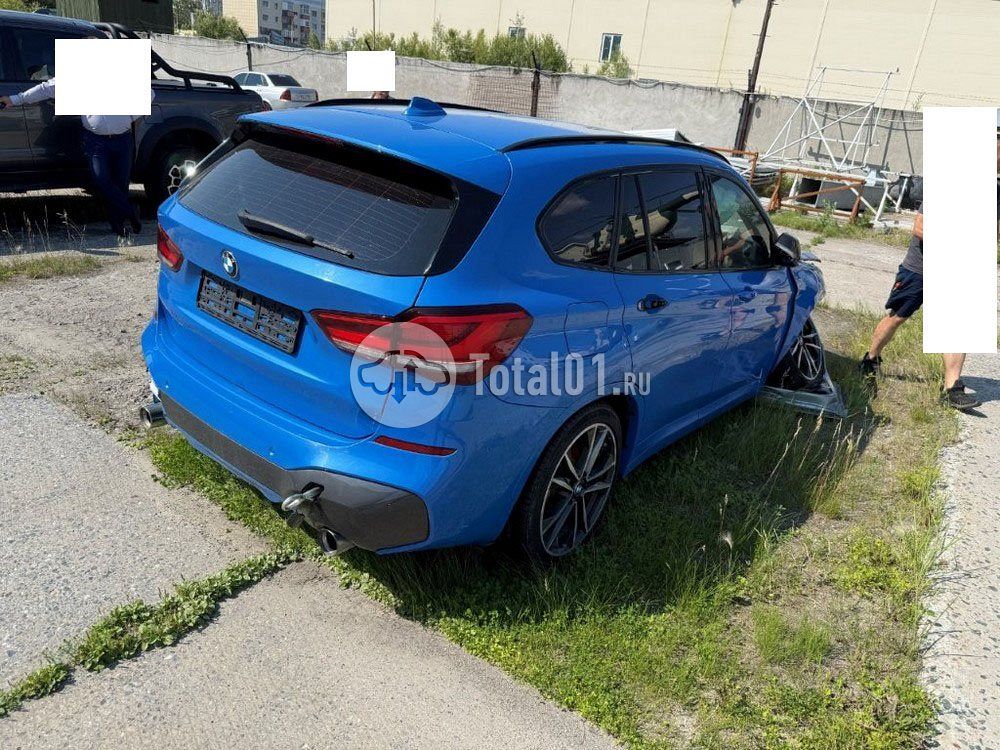Фото BMW X1 32