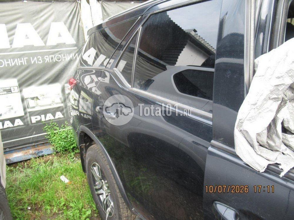 Фото Toyota Fortuner 42