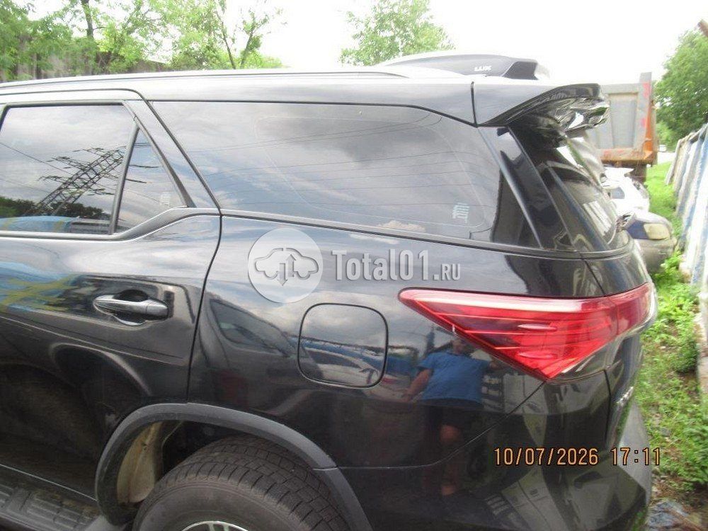 Фото Toyota Fortuner 58