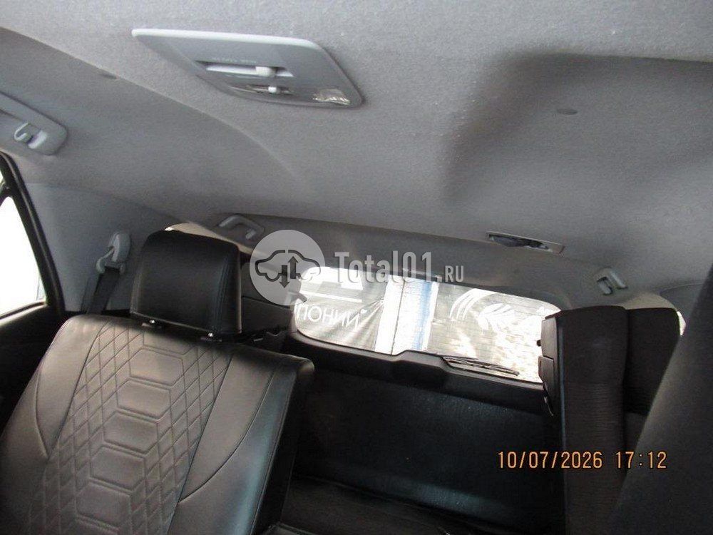 Фото Toyota Fortuner 84