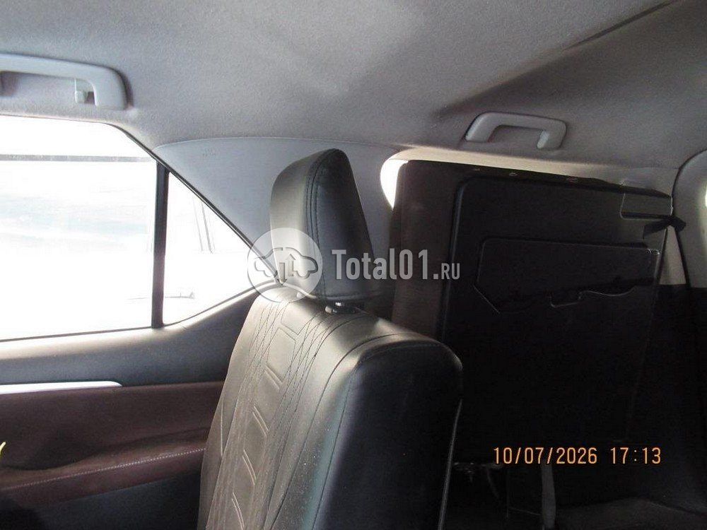 Фото Toyota Fortuner 100