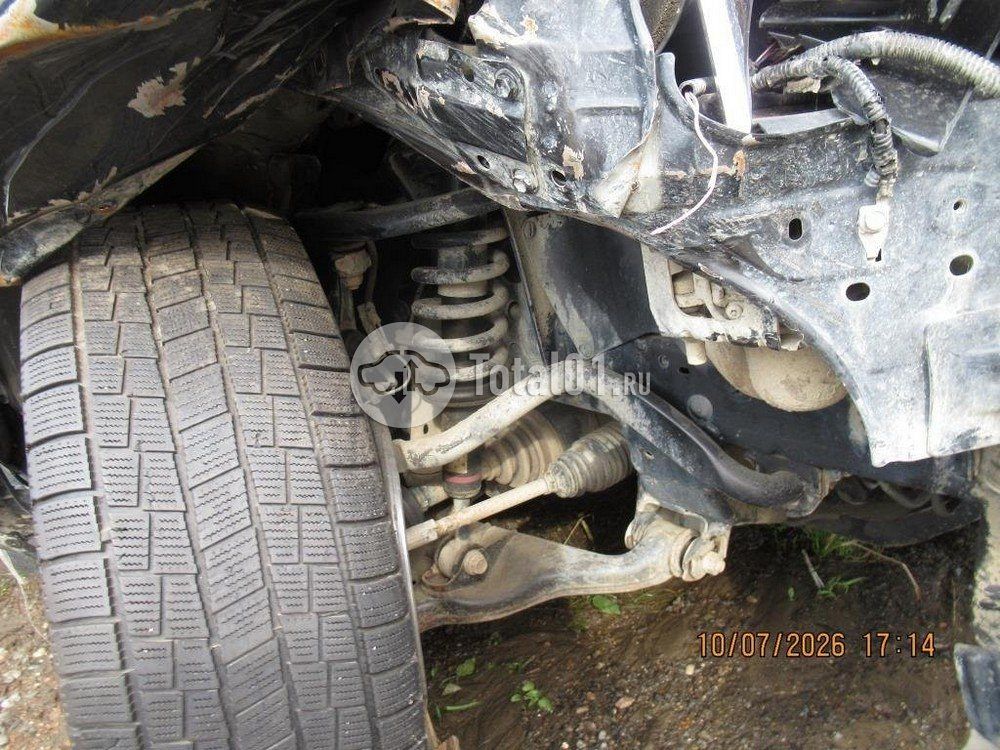 Фото Toyota Fortuner 120