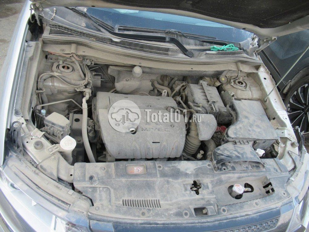 Фото Mitsubishi Outlander 10