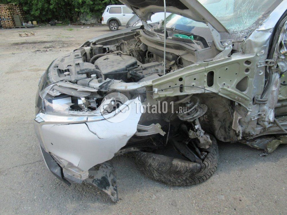 Фото Mitsubishi Outlander 14