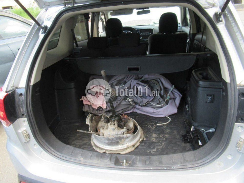 Фото Mitsubishi Outlander 16