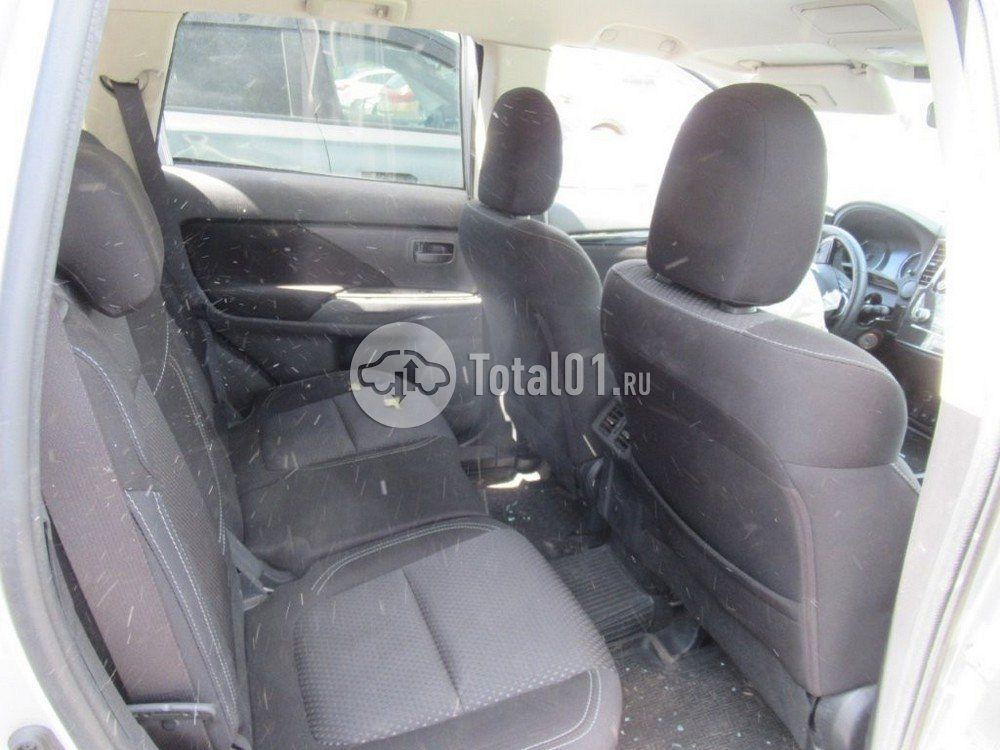 Фото Mitsubishi Outlander 22