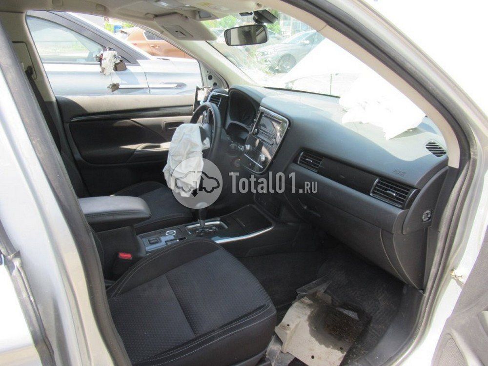 Фото Mitsubishi Outlander 26