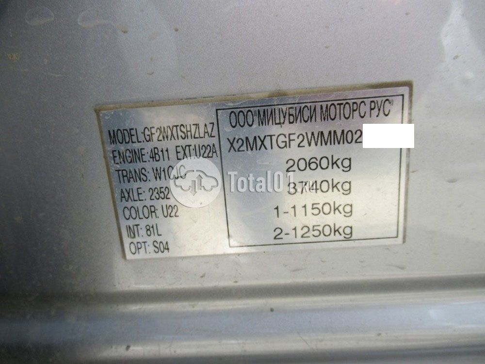Фото Mitsubishi Outlander 32