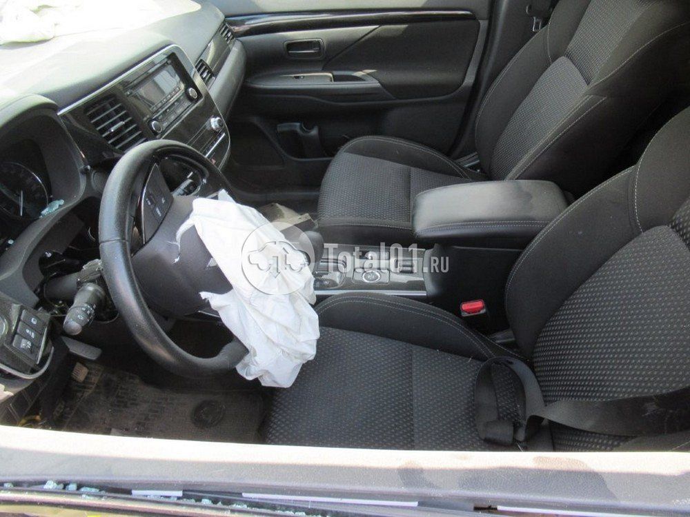 Фото Mitsubishi Outlander 40