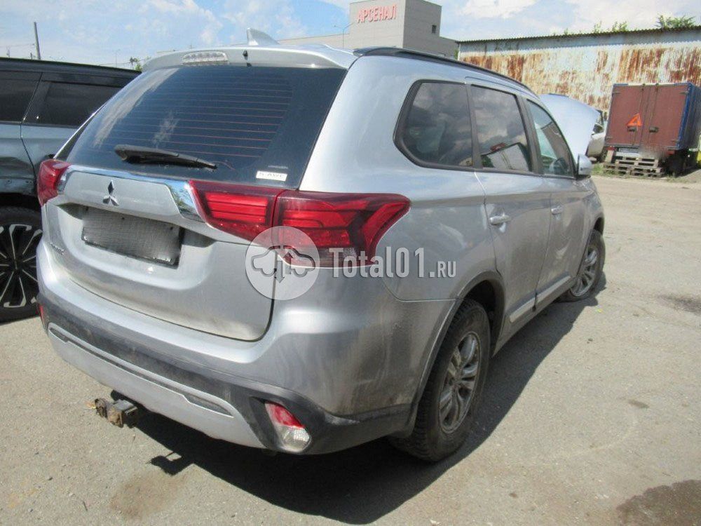 Фото Mitsubishi Outlander 48