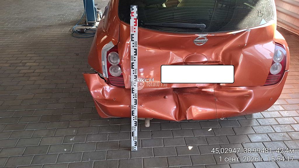 Фото Nissan March 2