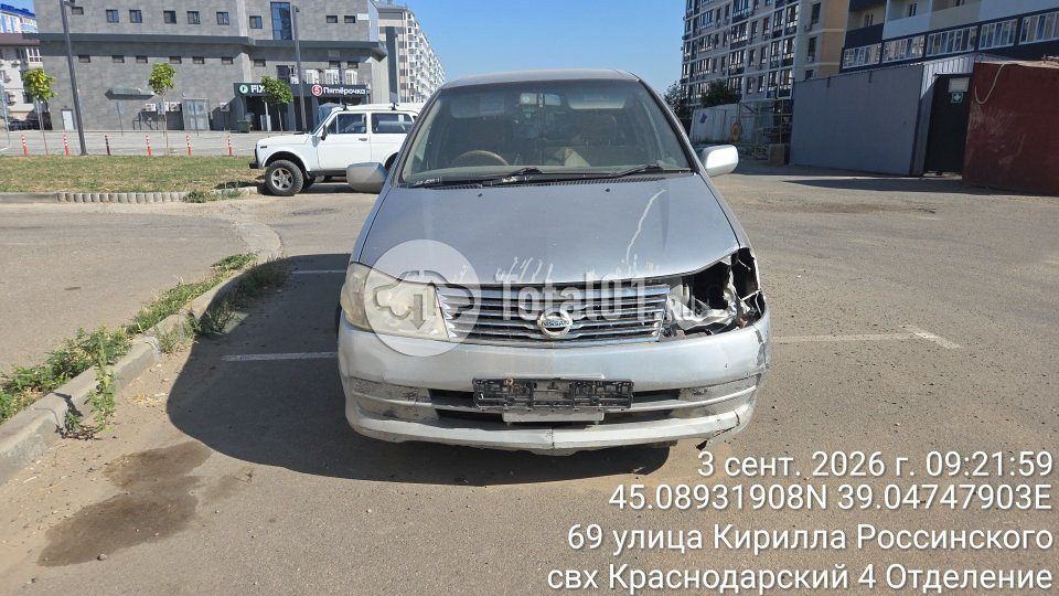 Фото Nissan Liberty 2