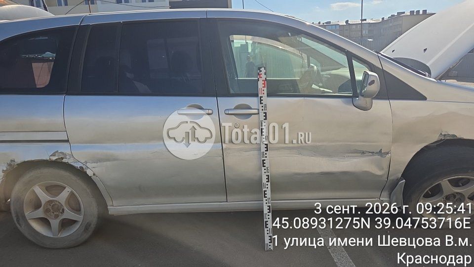 Фото Nissan Liberty 20