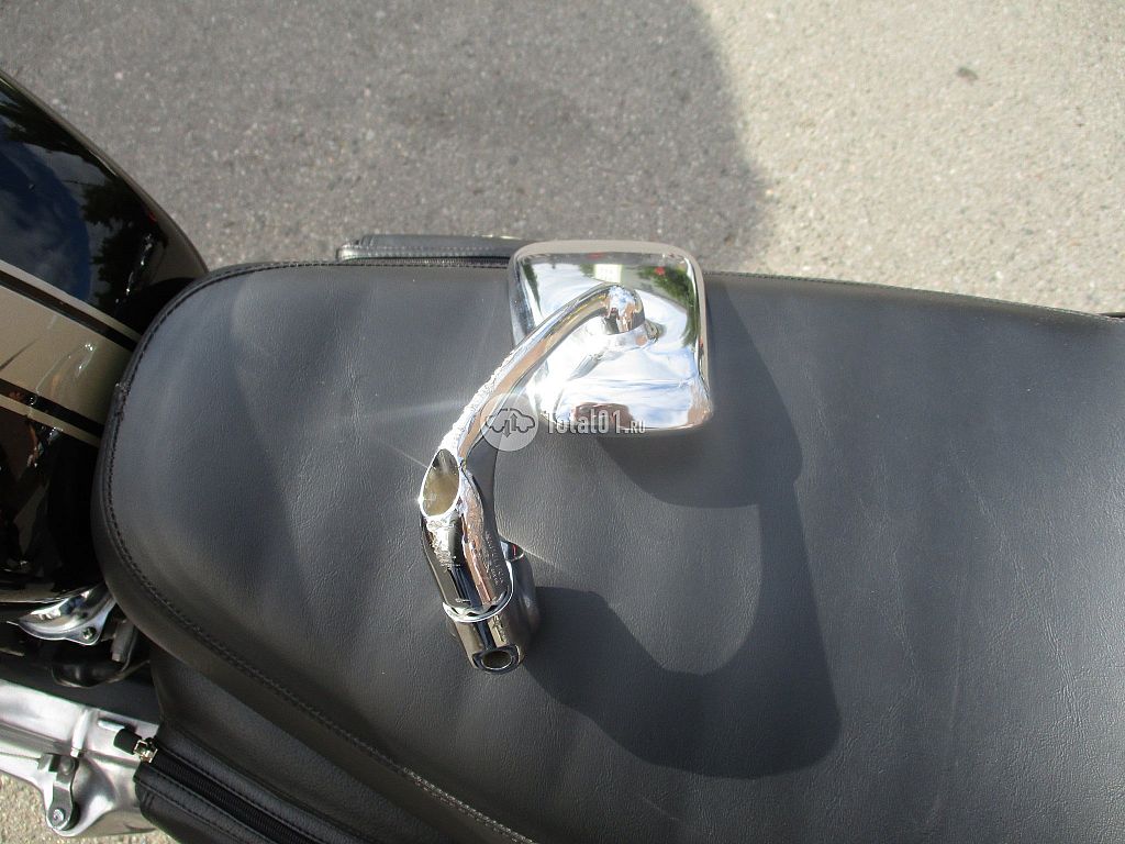 Фото Triumph THRUXTON 900 18