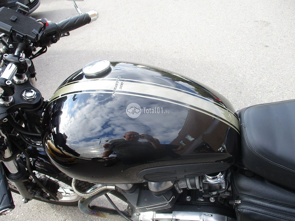 Фото Triumph THRUXTON 900 20