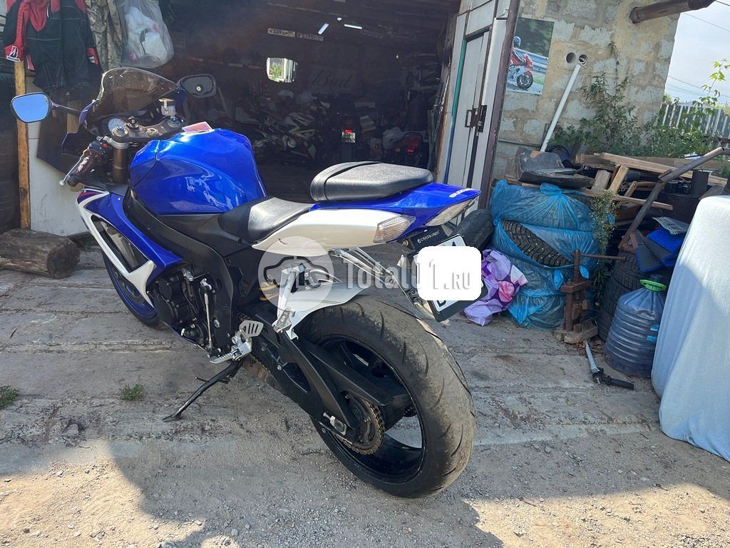Фото Suzuki GSX-R600 6