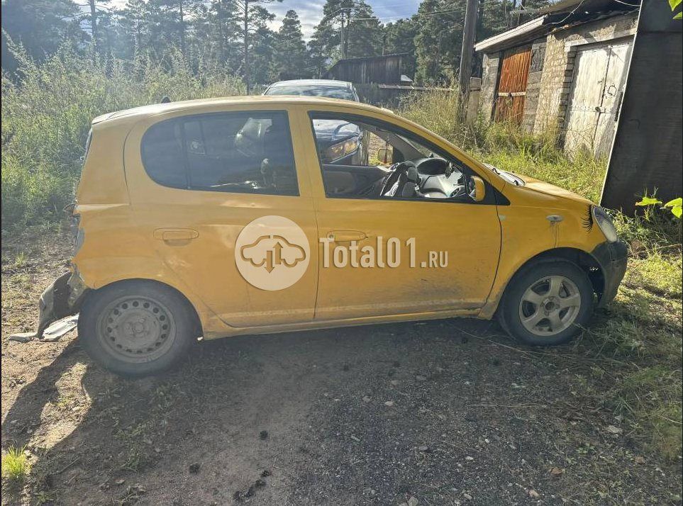Фото Toyota Vitz 4